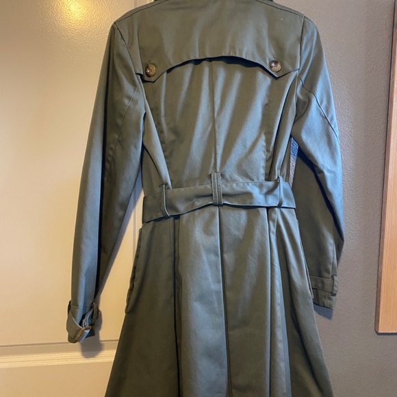 Trench coat - Picture 2 of 3